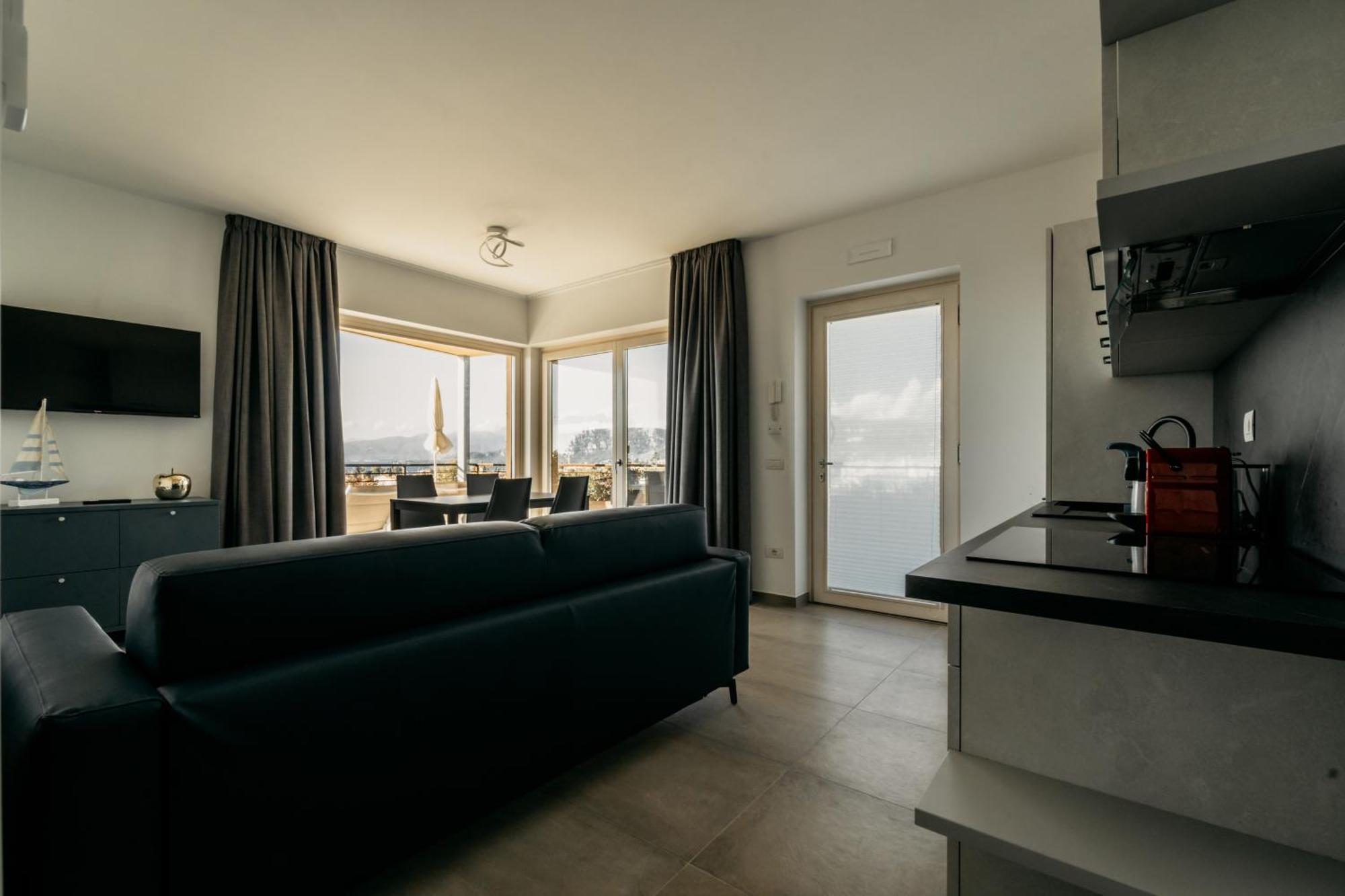 Apartments Monsurei, Lake View バルドリーノ エクステリア 写真