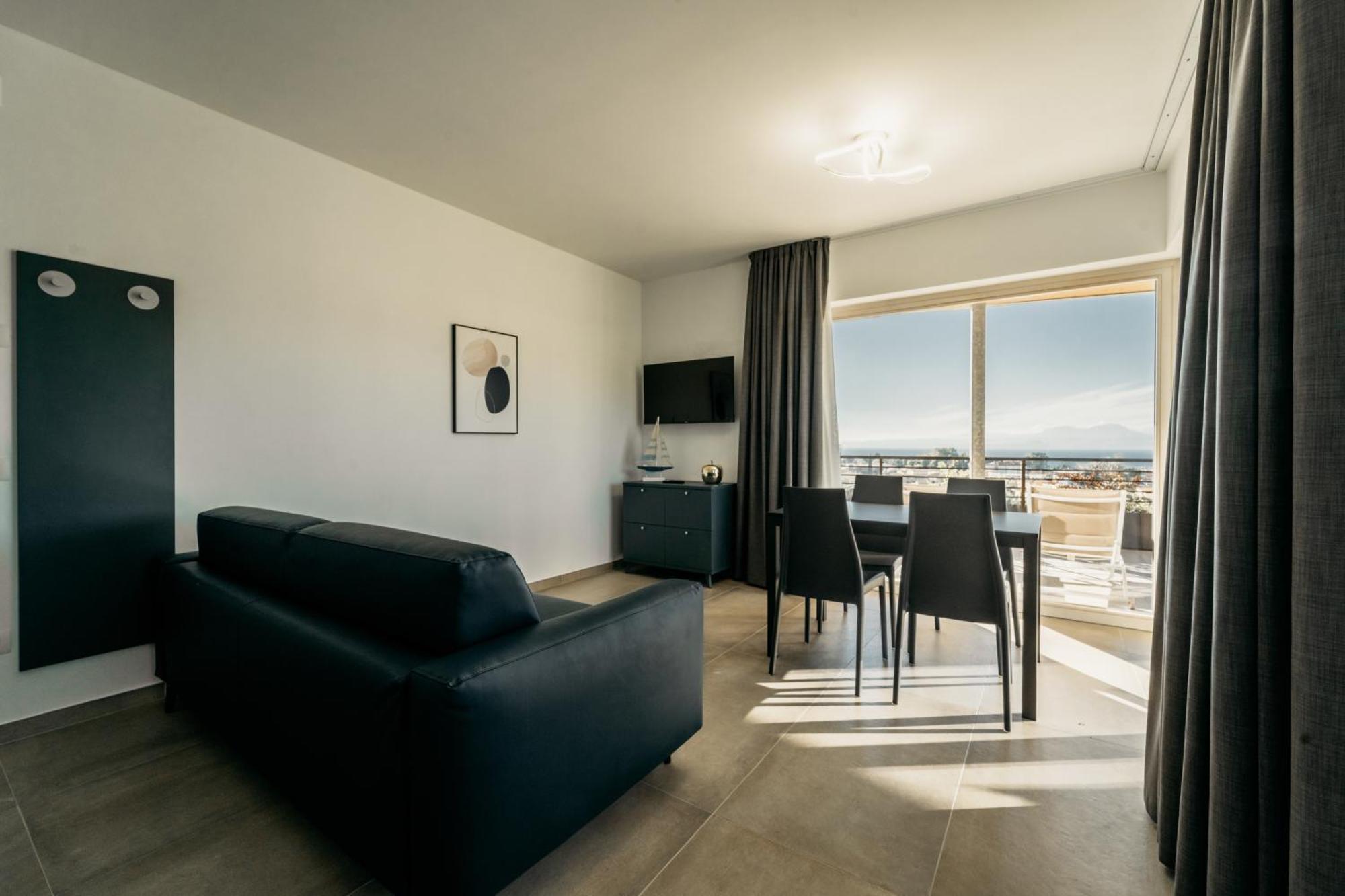 Apartments Monsurei, Lake View バルドリーノ エクステリア 写真
