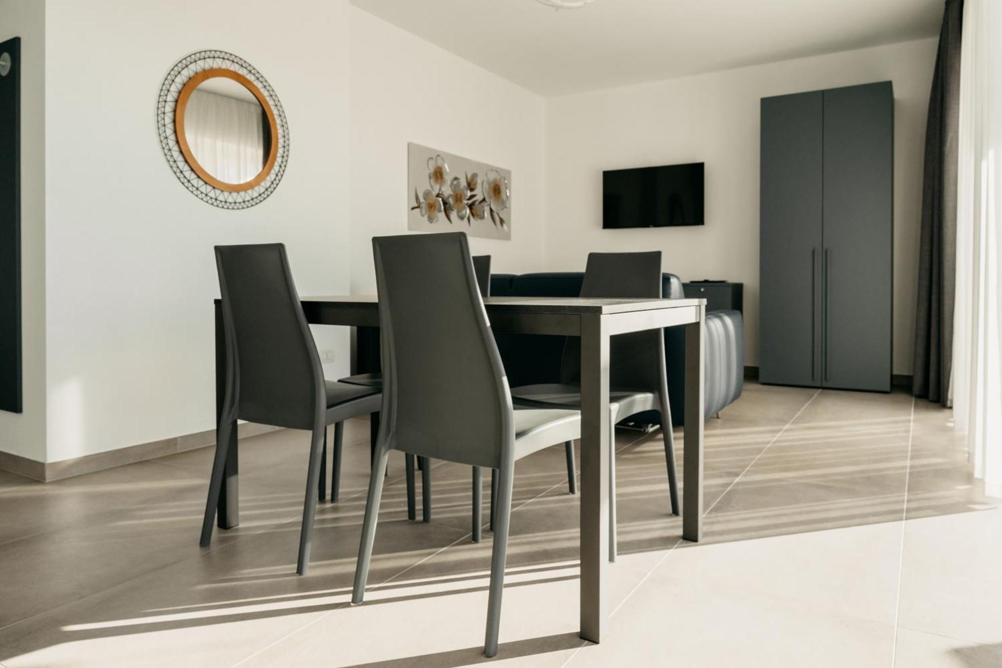 Apartments Monsurei, Lake View バルドリーノ エクステリア 写真