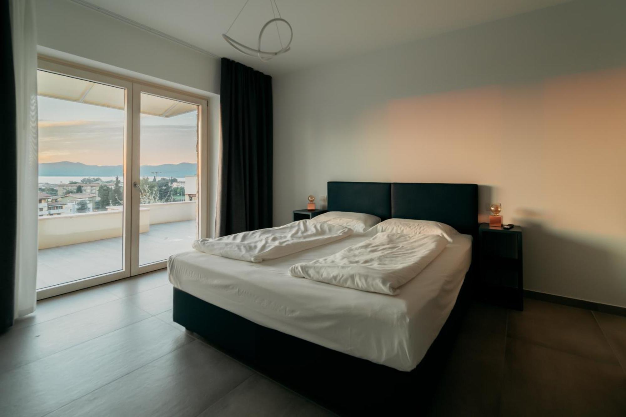 Apartments Monsurei, Lake View バルドリーノ エクステリア 写真