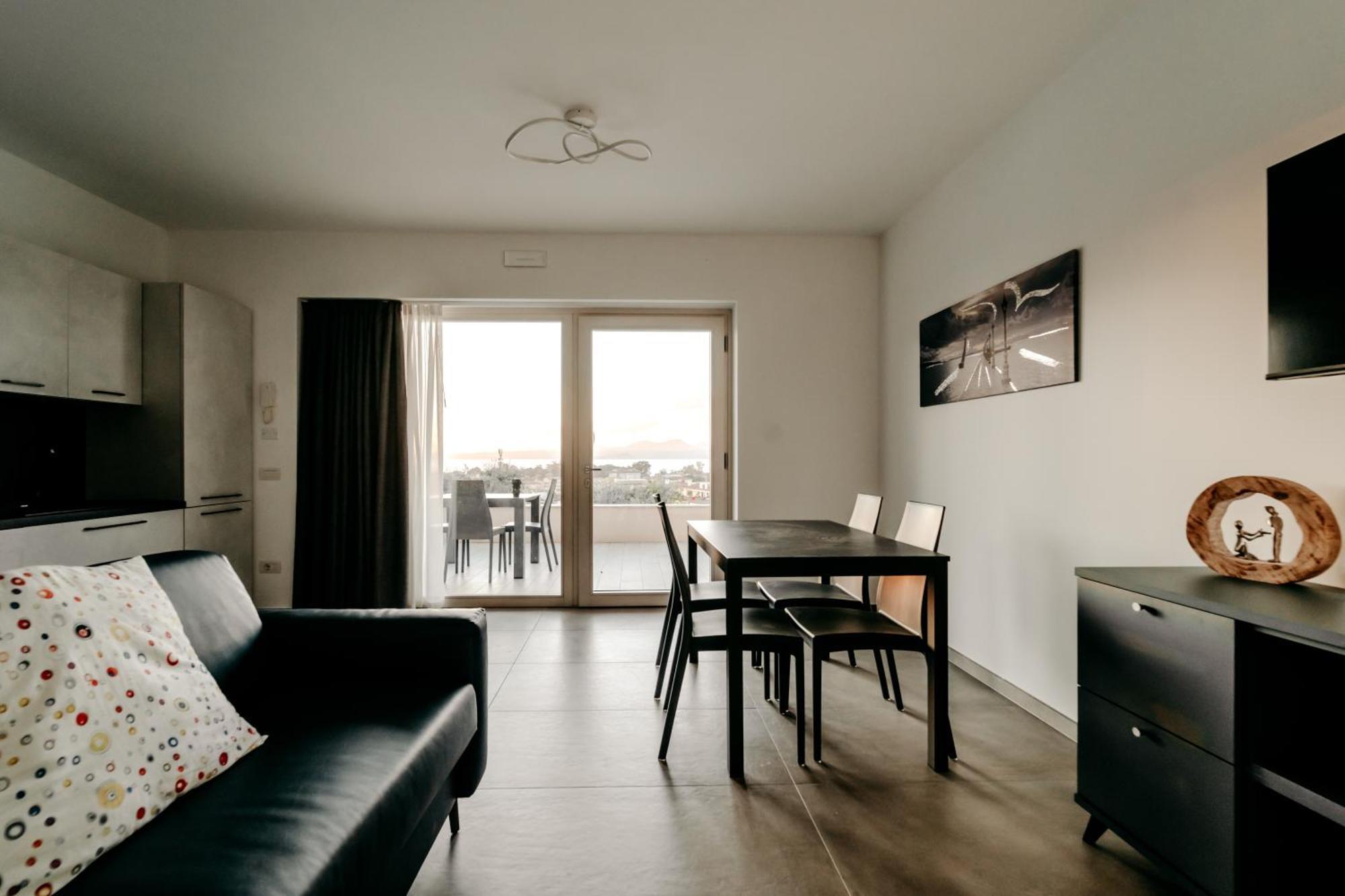 Apartments Monsurei, Lake View バルドリーノ エクステリア 写真