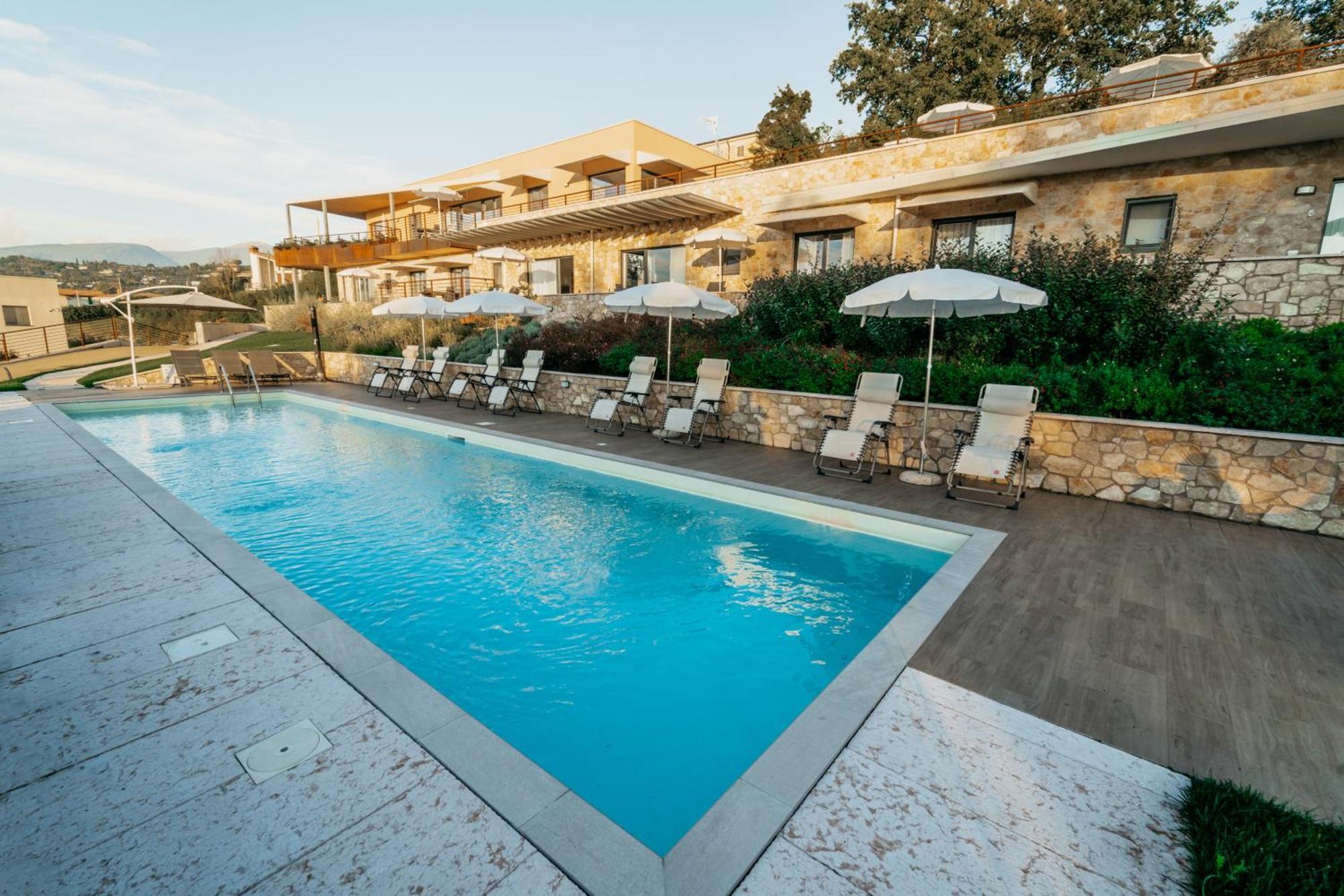 Apartments Monsurei, Lake View バルドリーノ エクステリア 写真