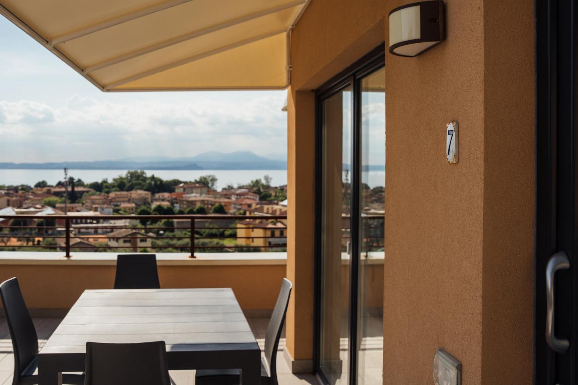 Apartments Monsurei, Lake View バルドリーノ エクステリア 写真
