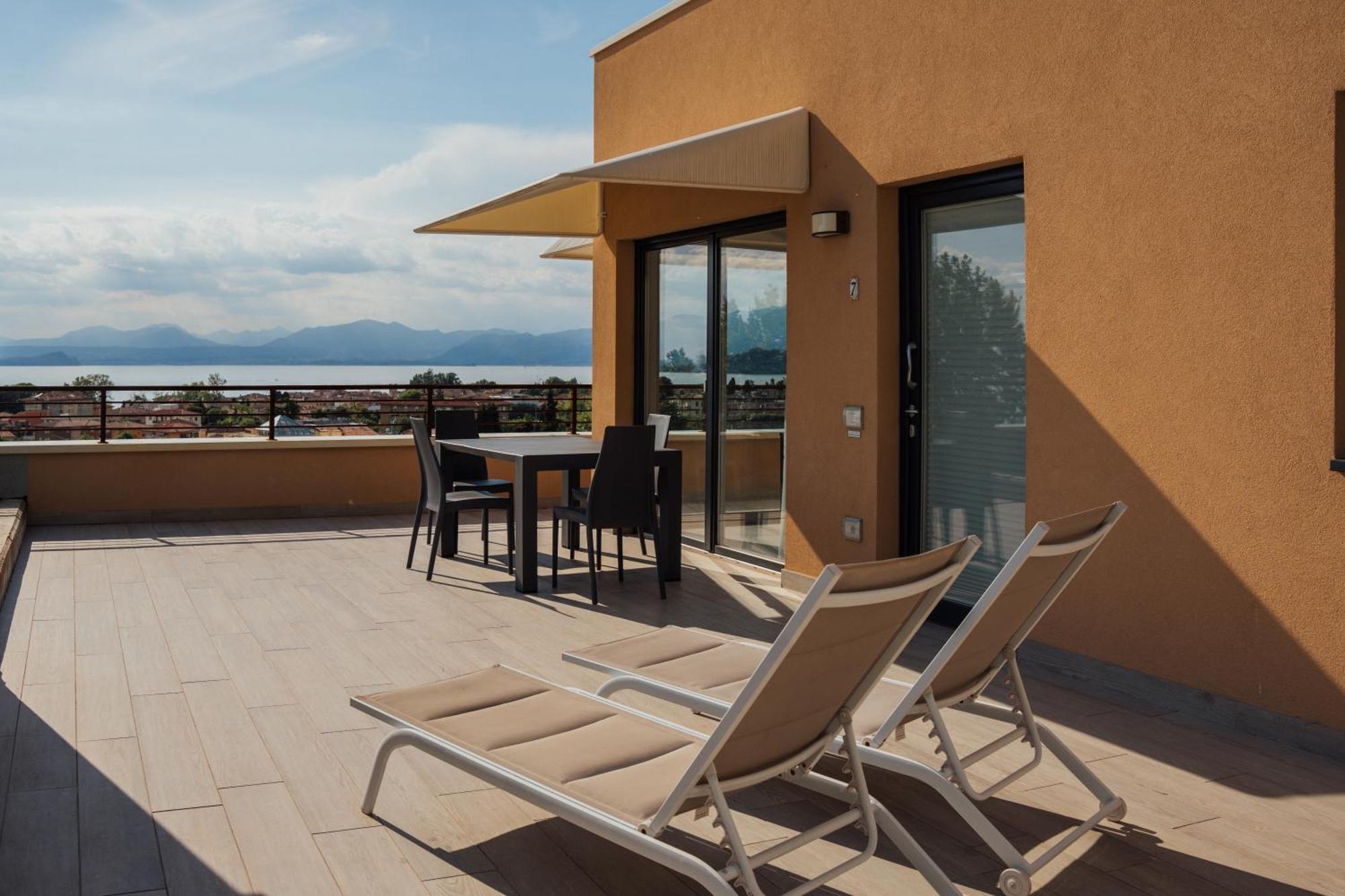 Apartments Monsurei, Lake View バルドリーノ エクステリア 写真